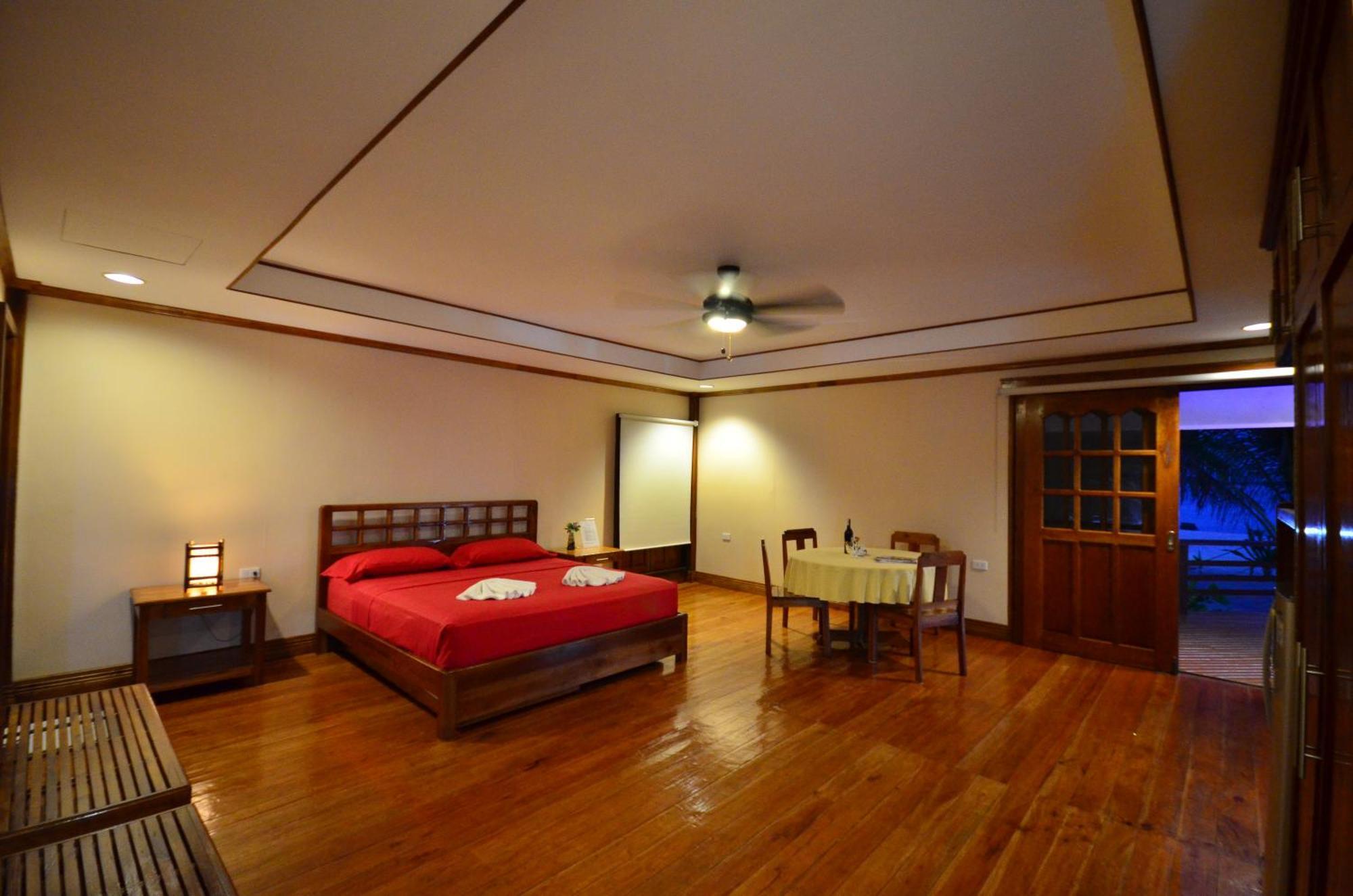 Arena Island Resort Room photo